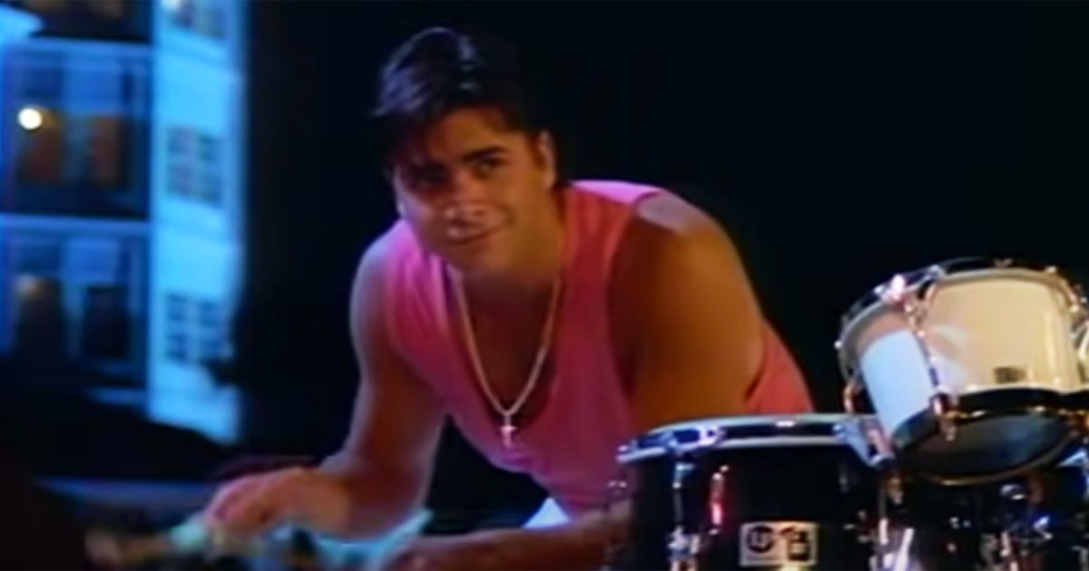 John Stamos tells Kelly Clarkson how he ended up in Beach Boys' 'Kokomo