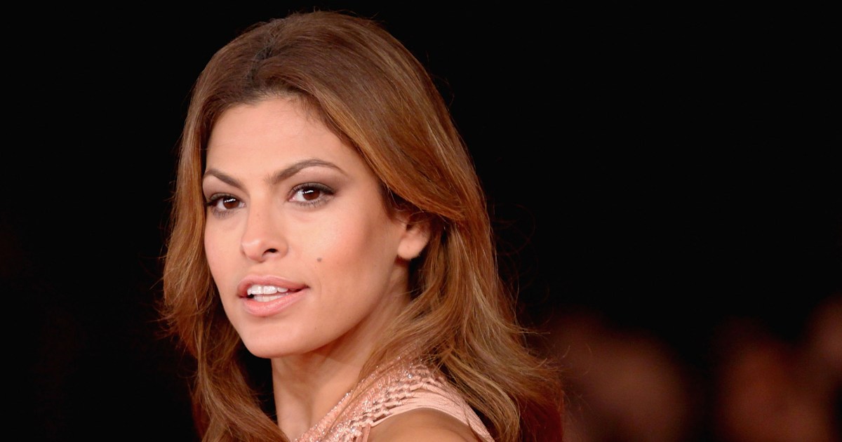 Eva Mendes likens spanking to domestic assault in a marriage