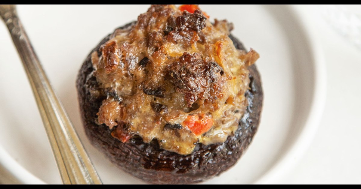 Sausage-and-Pepper-Stuffed Mushrooms Recipe