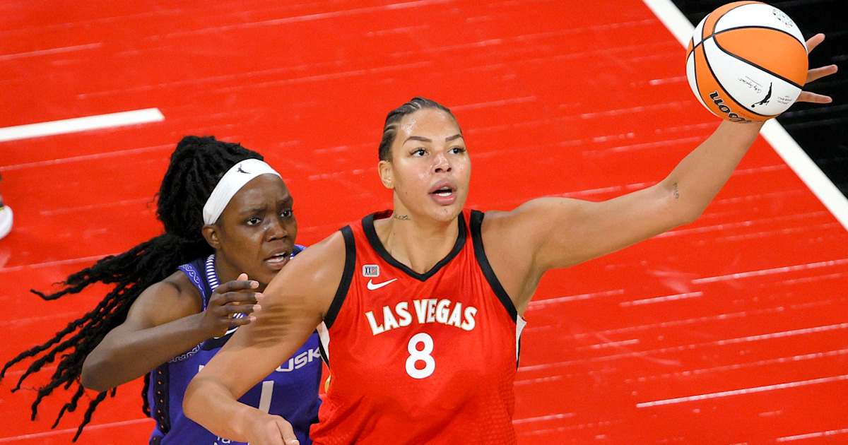 Connecticut Sun coach fined, suspended after disparaging ...