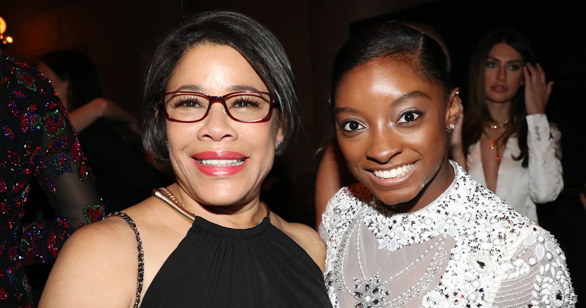 Hoda Kotb says she reached out to Simone Biles' mom, Nellie