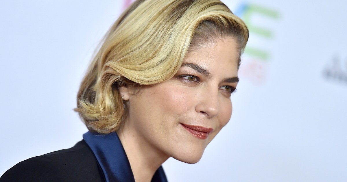 Selma Blair Says Shes In Remission From Multiple Sclerosis 