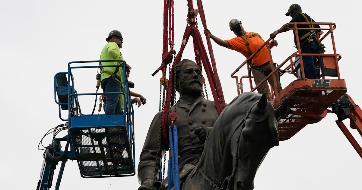Statue of Confederate Robert E. Lee taken down in Virginia