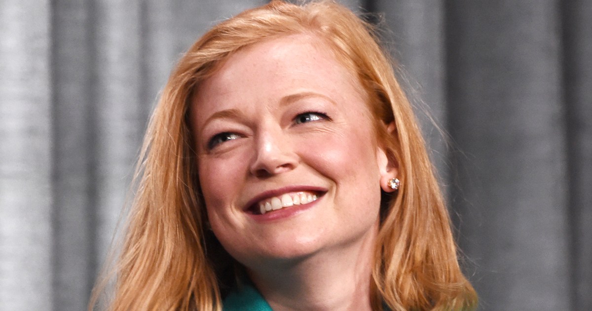 Succession Star Sarah Snook Reveals She Secretly Got Married 