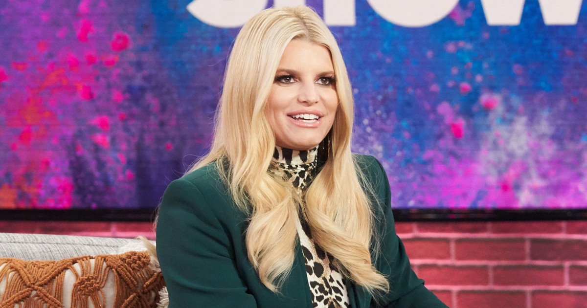 Here's the Diet That Jessica Simpson Followed to Lose 100 Pounds