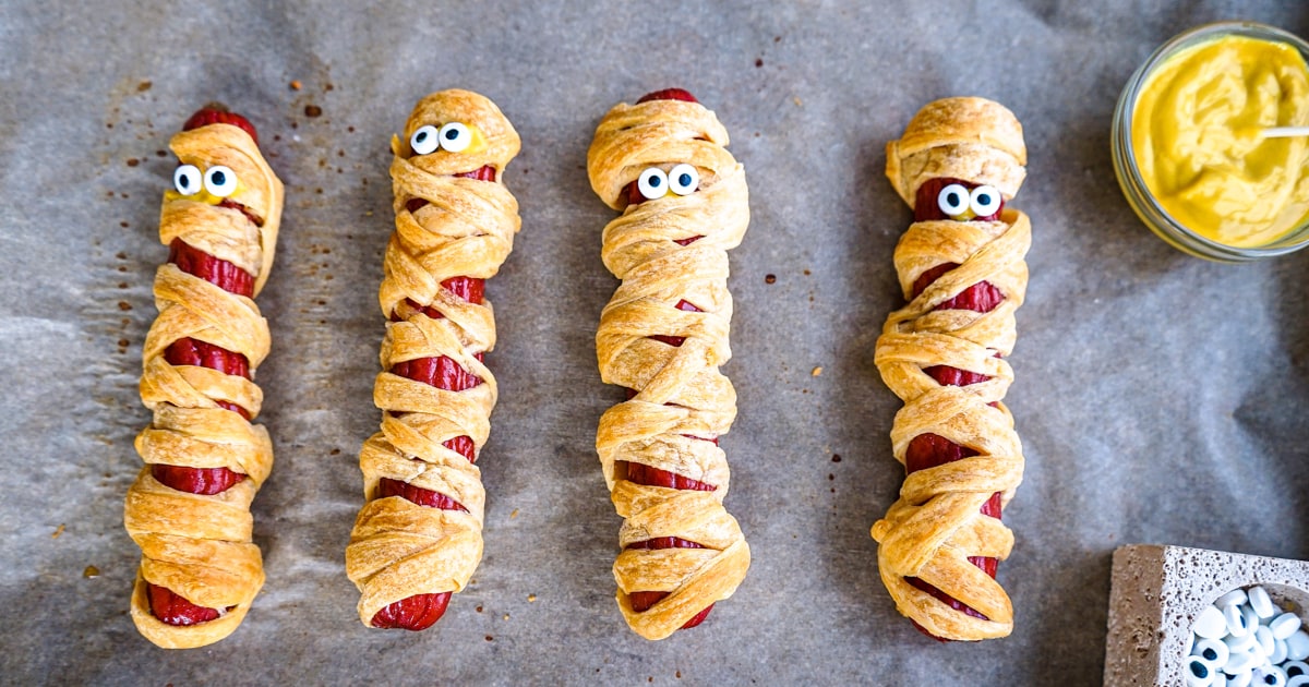 28 Easy Halloween Appetizers for a Spooky Start to Festivities