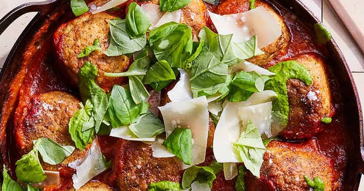 Pack all the goodness of chicken parm into mozzarella-filled meatballs
