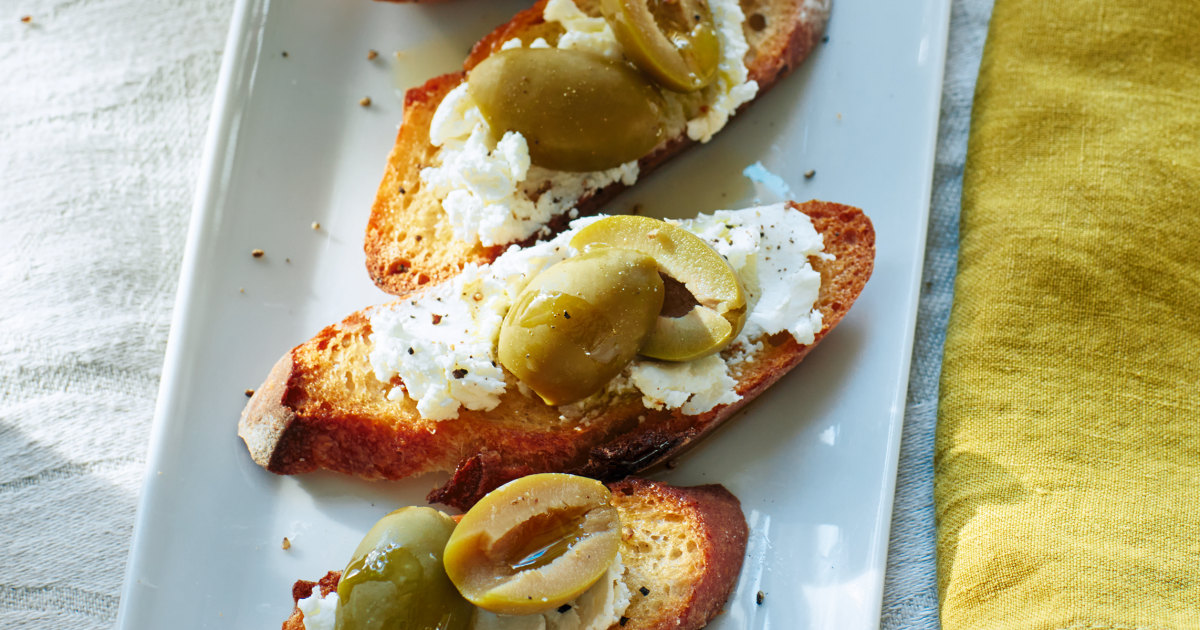 Ina Garten's Goat Cheese Toasts Recipe