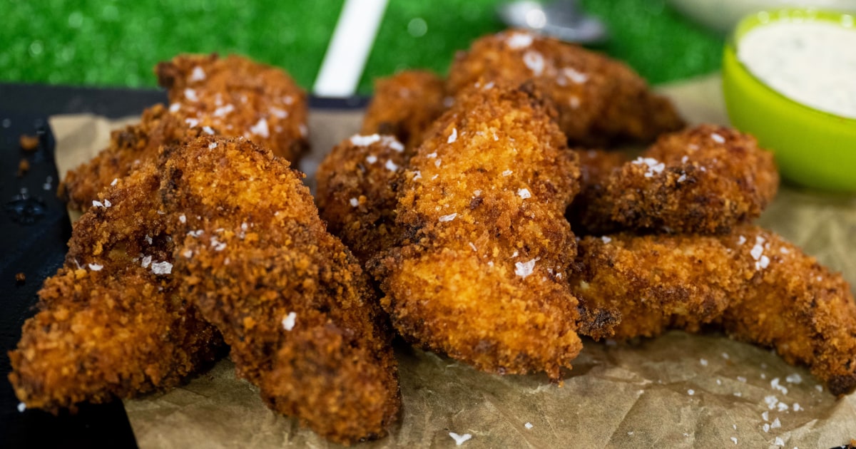 Sour Cream and Onion Chicken Tenders with Chipotle Dip Recipe