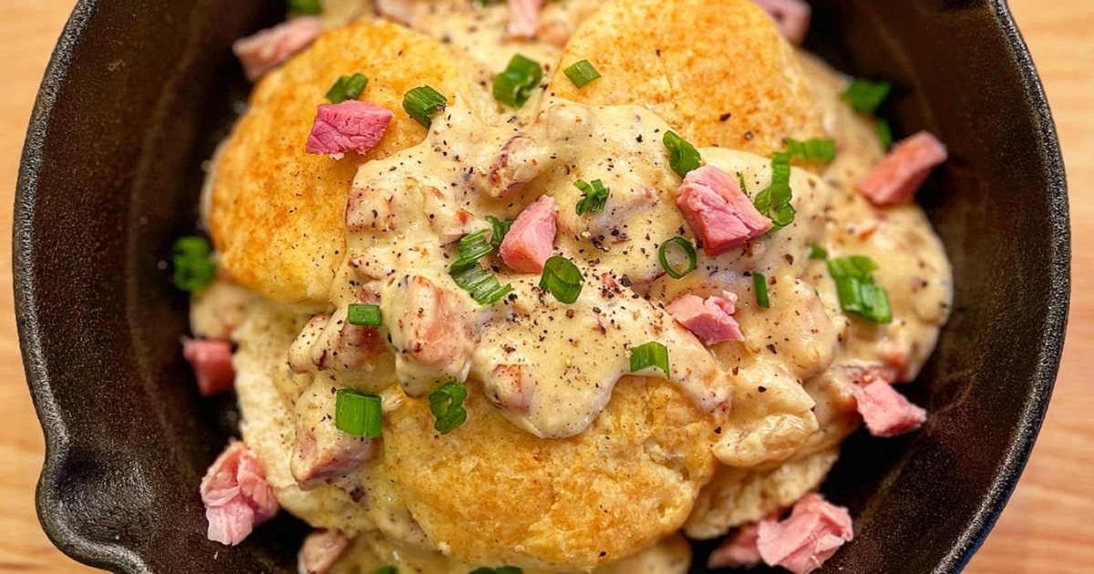 Leftover Country Ham and Gravy Biscuits Recipe