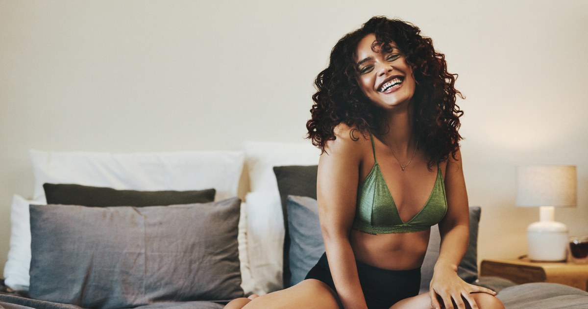 32 best bras for small busts, according to bra-fitting experts