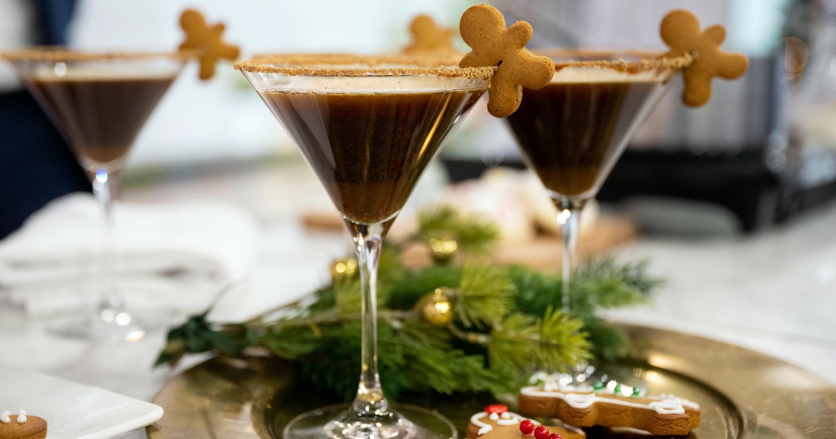 31 Christmas Cocktails for a Merry and Bright Holiday