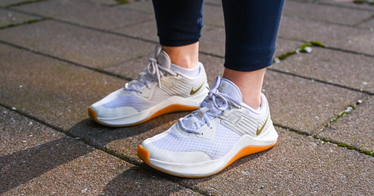 Women’s Lululemon Athletica Strongfeel Training Shoes Sneakers (Size 8.0)