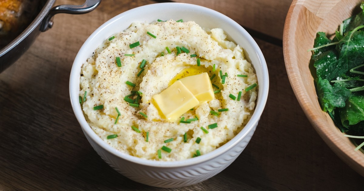 Potato-Cauli Mash with Yogurt and Chives Recipe