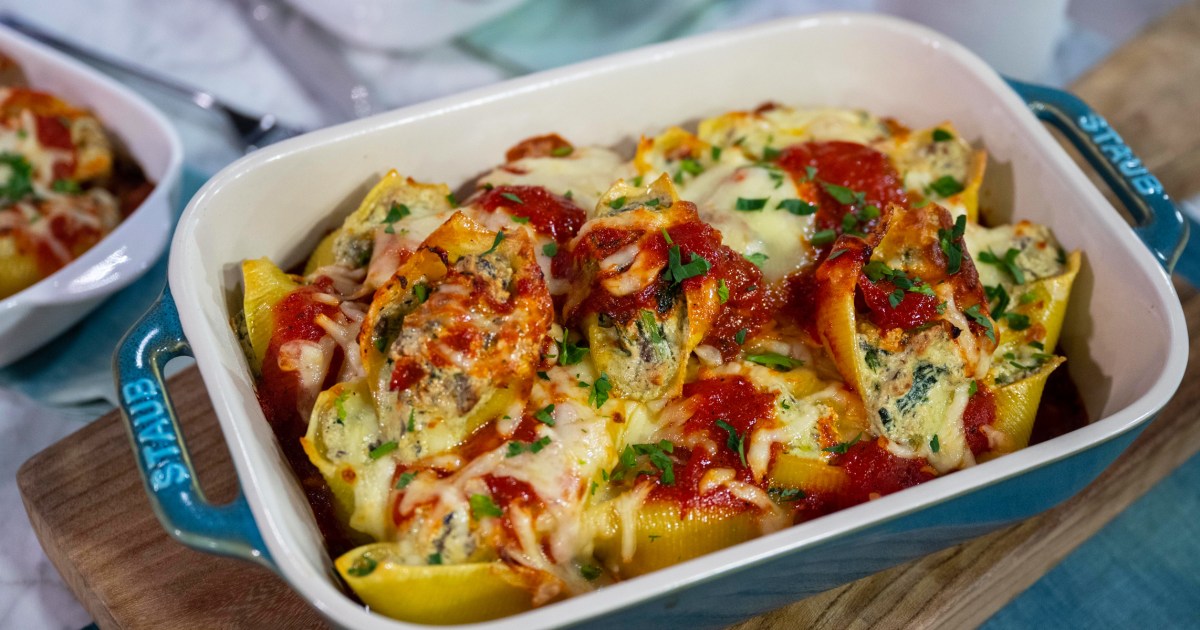 Mushroom and Kale Stuffed Shells Recipe