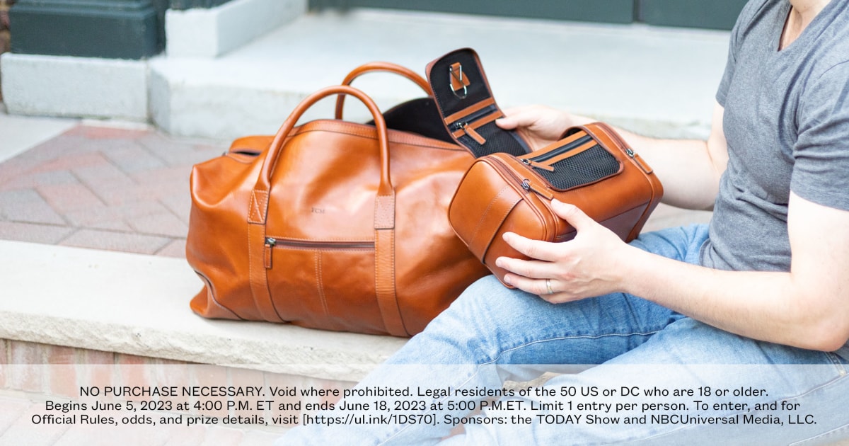 Mark and graham duffle top