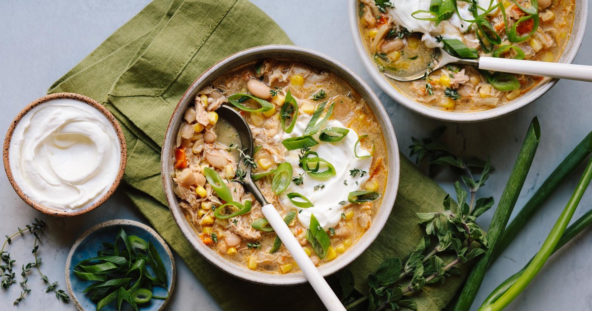 Slow-Cooker White Chicken Chili Recipe