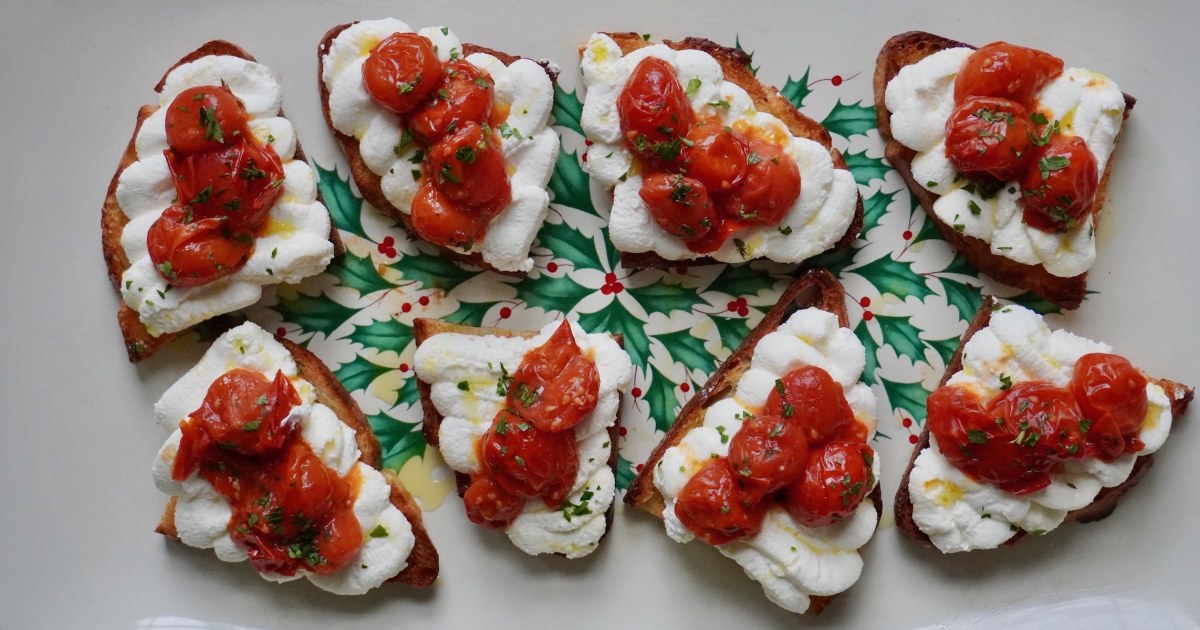 Pepper Ricotta Toast Whipped Ricotta Toast With Roasted Tomatoes