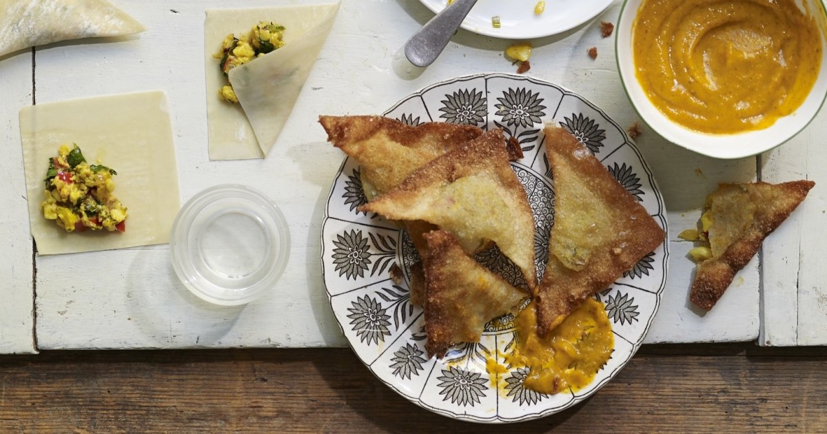 The flavor of the curried ackee combined with the Asian-inspired papaya dipping sauce is truly amazing.