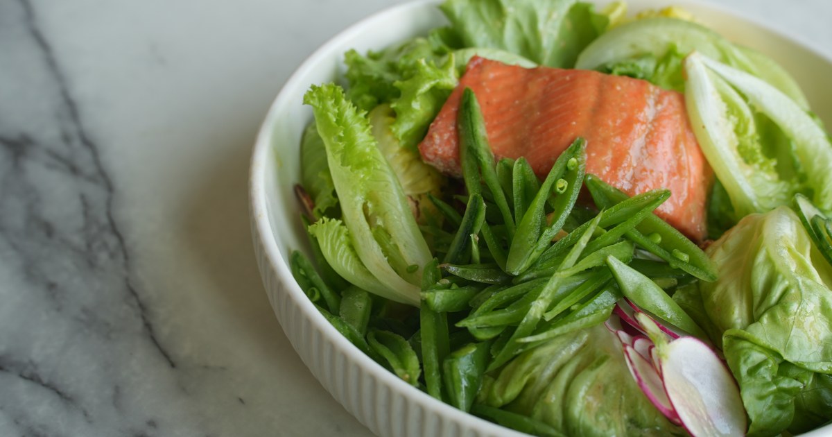 Summer Recipes: Salmon Salad, Creamy Avocado Pesto Pasta and More