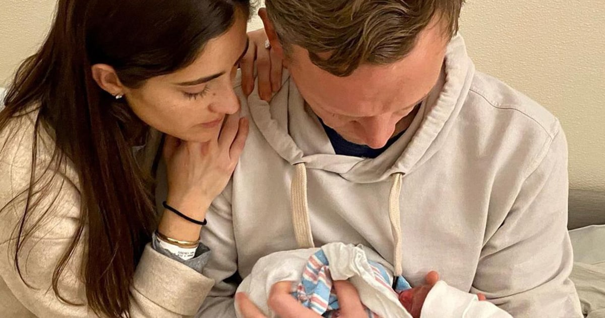 'Pod Save America' CoHost Tommy Vietor Shares Loss Of 24Week Baby