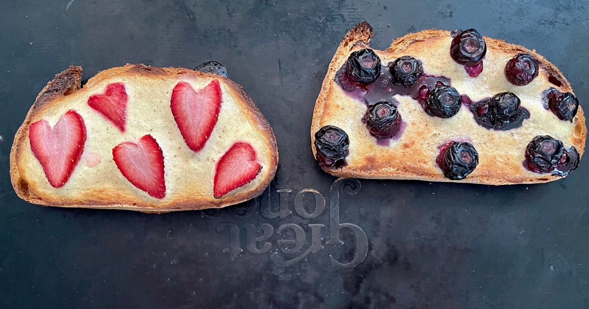 What Is Yogurt Toast? We Tried the TikTok Breakfast Trend