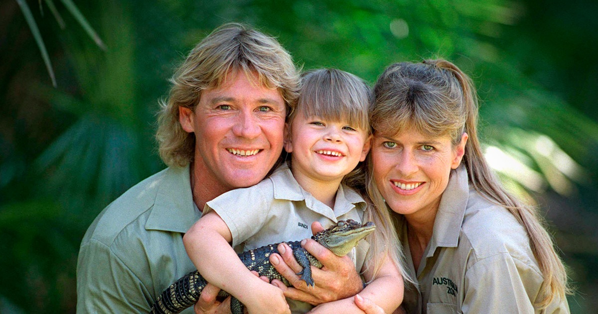 Bindi Irwin celebrates what would've been her parents’ 30th anniversary