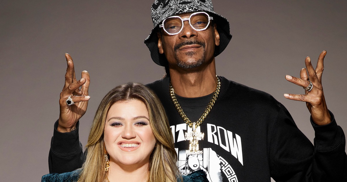 Kelly Clarkson & Snoop Dogg Tease Possible Collab