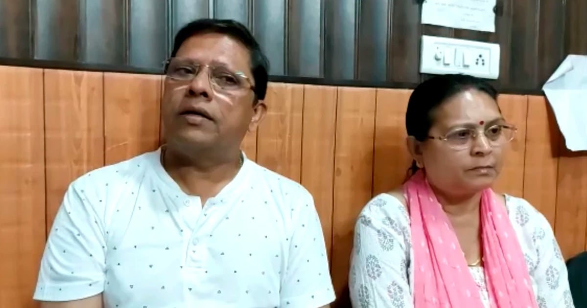 Indian couple sue son and his wife, demanding grandchildren