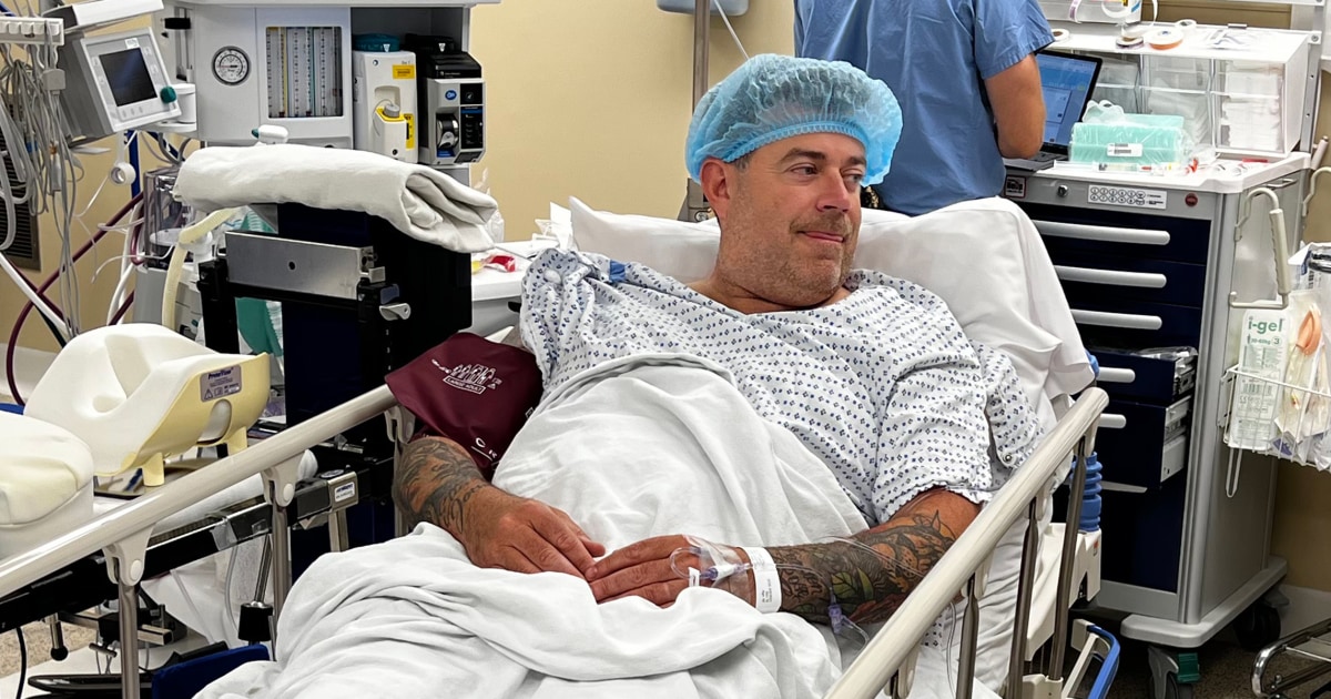 Carson Daly undergoes ‘breakthrough’ procedure after decades of back(00)