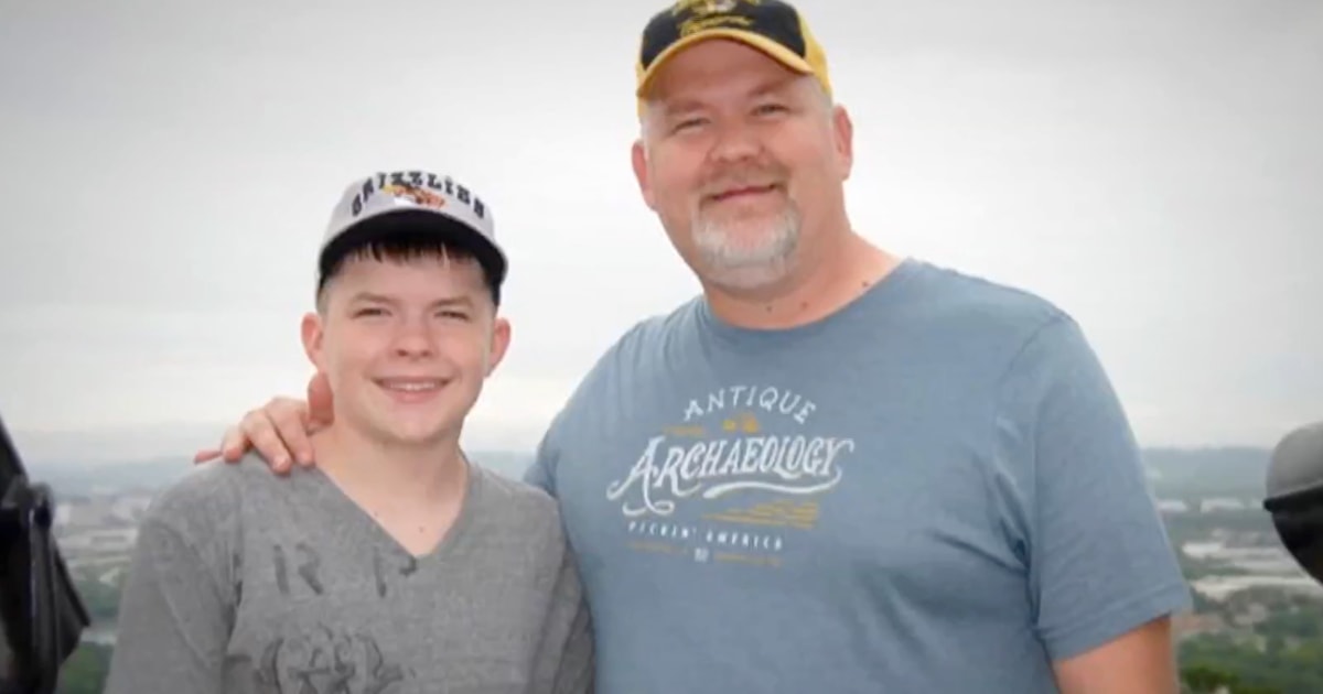 Dad Plays Catch With Strangers To Honor Late Son's Baseball Passion(02)