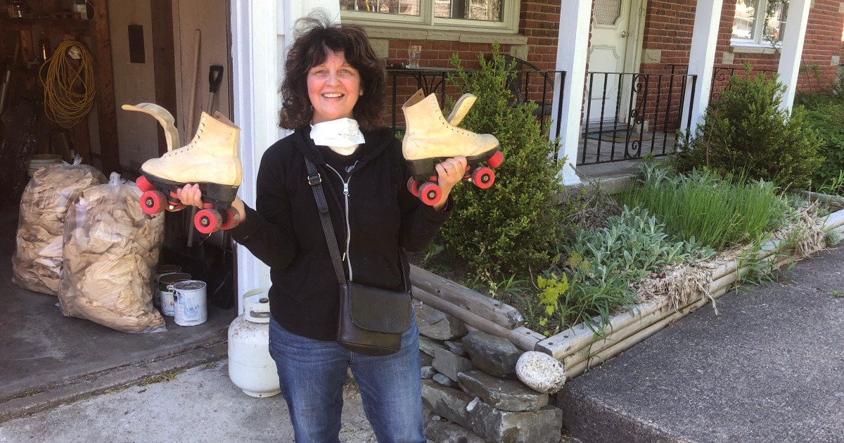 Woman unknowingly buys roller skates she owned 40 years ago TrendRadars