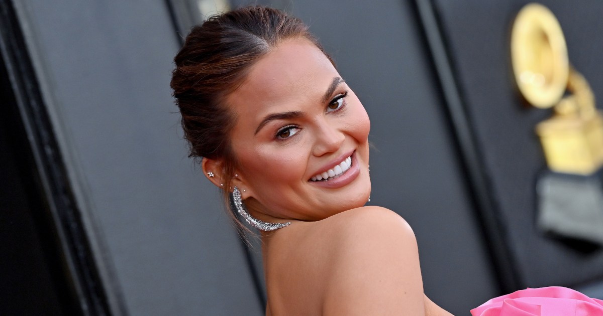 Chrissy Teigen Reveals She’s Pregnant Again Nearly 2 Years After Her ...