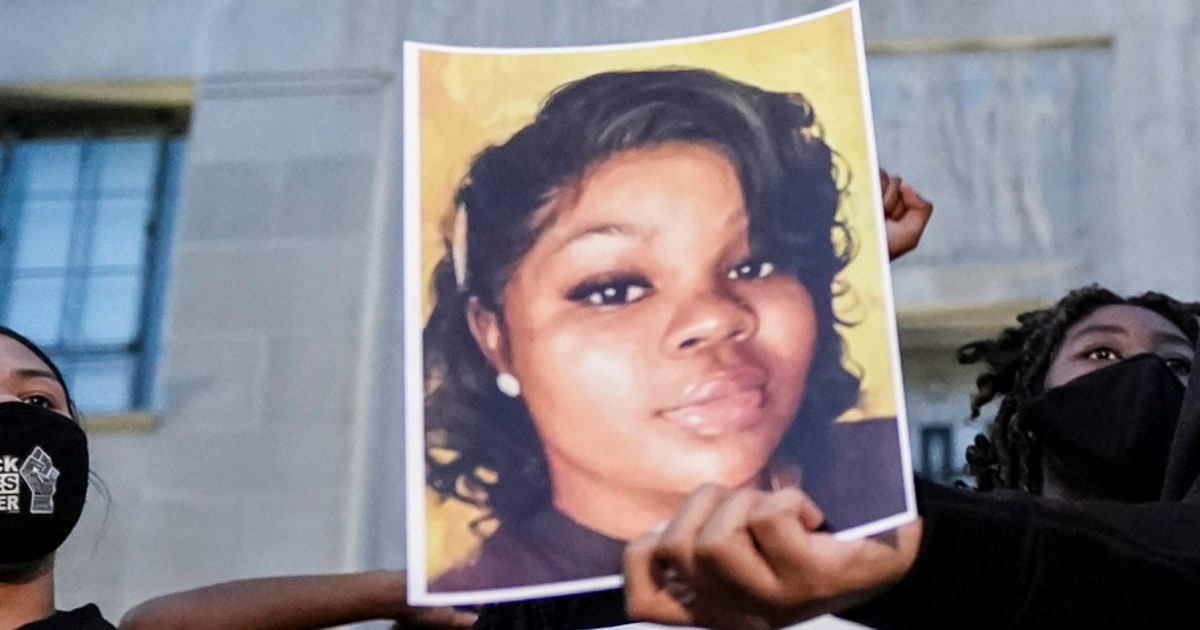 4 police officers federally charged with civil rights violation in Breonna Taylor death 