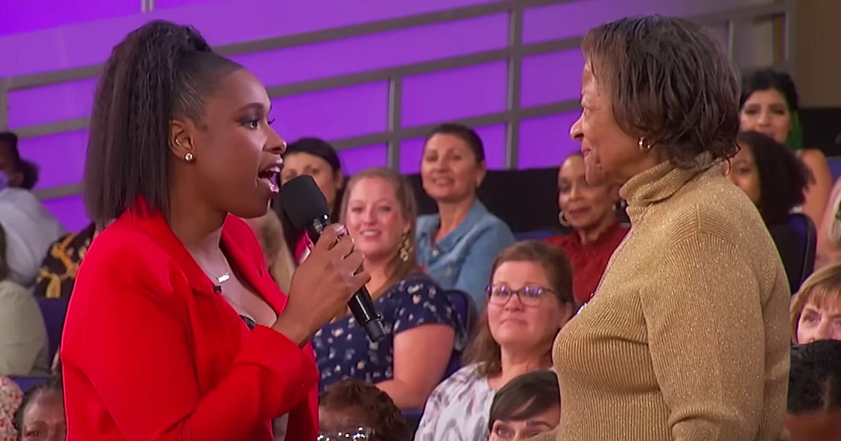 Jennifer Hudson brings show audience to tears in impromptu gospel