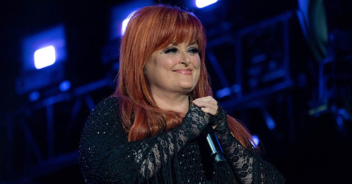 Wynonna Judd on Doing Mother-Daughter Tour Alone After Naomi's Death