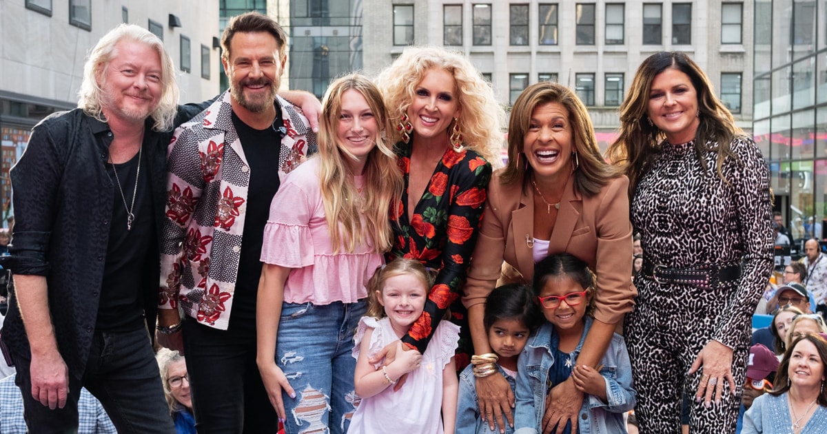 Hoda Kotb’s girls hang with Kimberly Schlapman’s family during Little