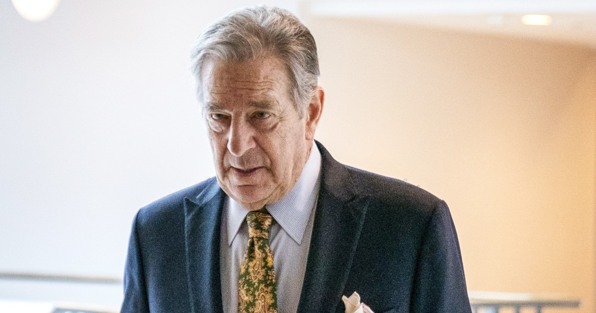 Paul Pelosi describes the night a hammer-wielding attacker burst into