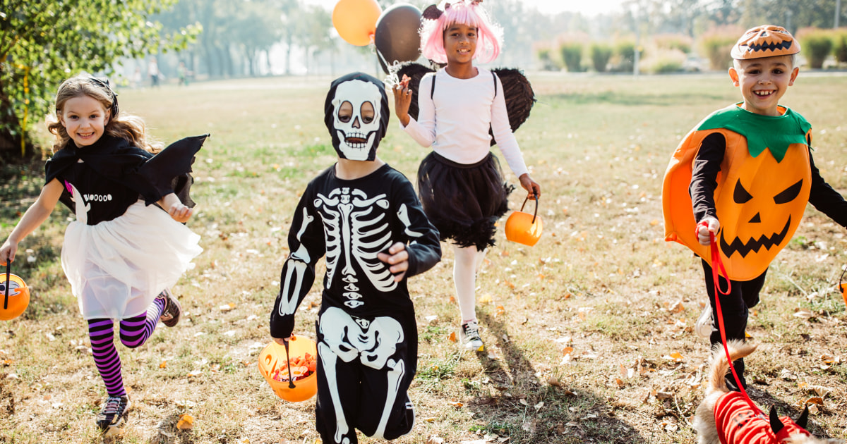 95 Best Halloween Greetings and Spooky Wishes