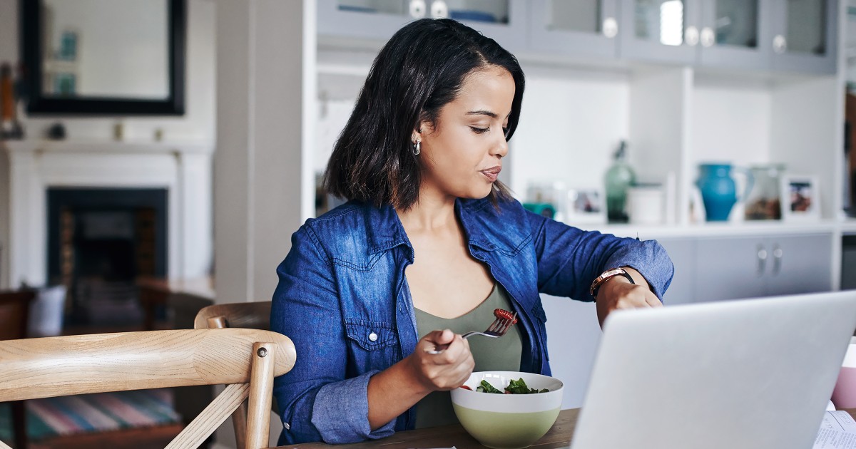 Weight Loss May Be Easier If You Eat in a 10-Hour Window, Study Finds