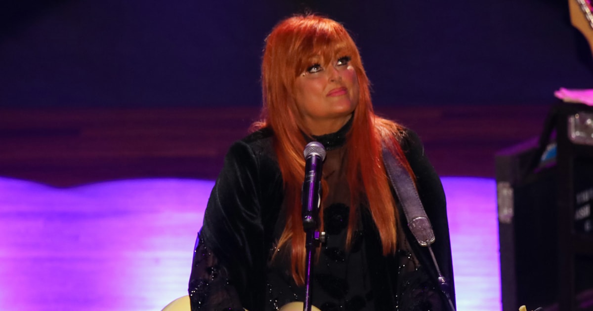 Wynonna Judd Starts The Judds' Final Tour Without Mom Naomi Judd