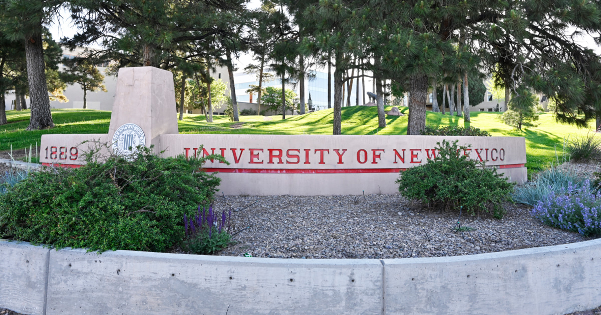Shooting at University of New Mexico leaves 1 dead, 1 injured