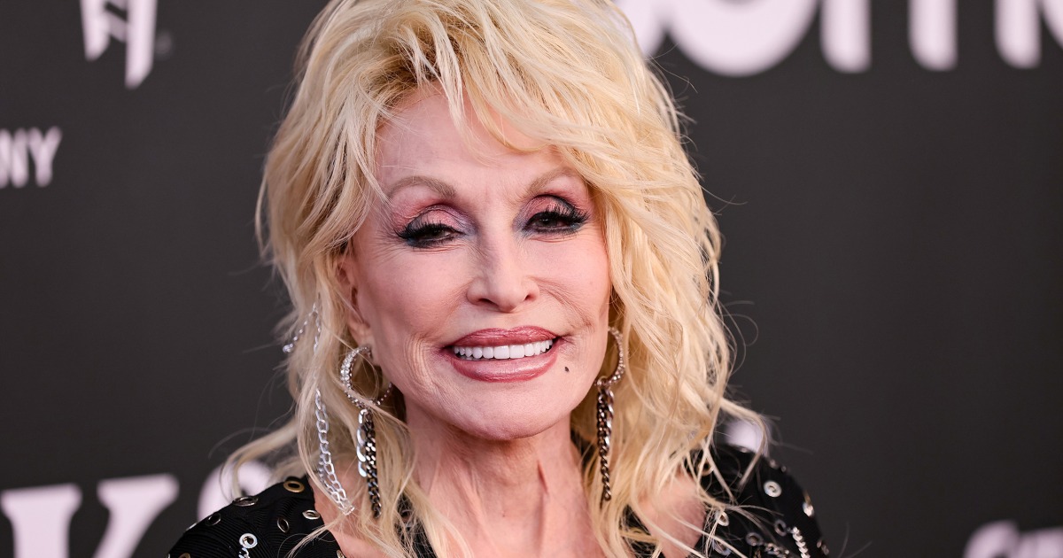 Dolly Parton donates over  million to Hurricane Helene relief efforts