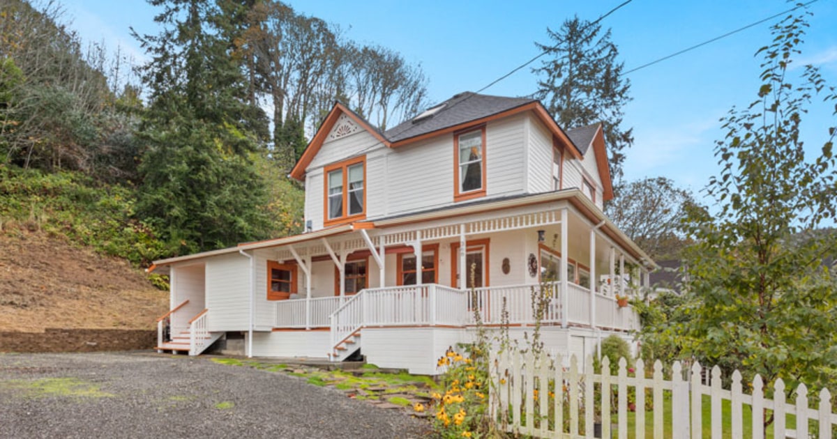 'The Goonies' house is for sale. See inside the iconic movie home