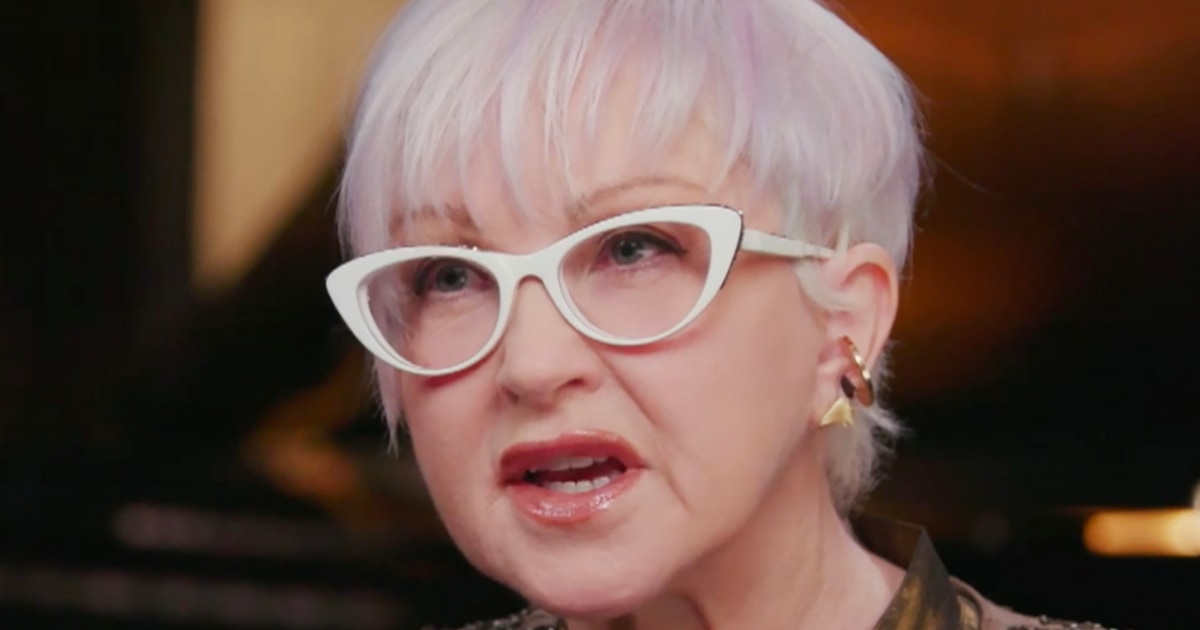 Cyndi Lauper Learns She S Descended From A 16th Century Swiss Rebel