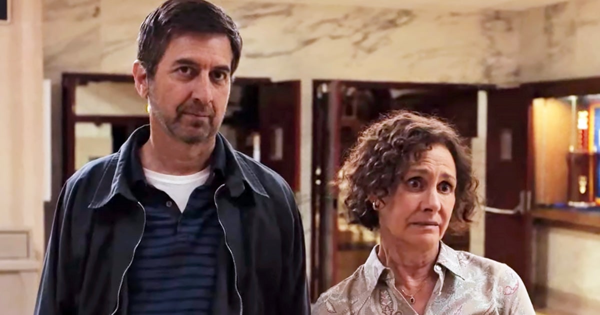 Ray Romano to guest star on The Middle - CBS News