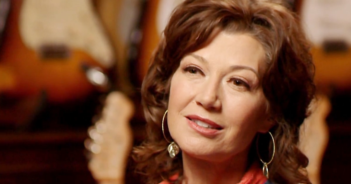 Amy Grant says she 'forgot lyrics' to her own songs after bike
