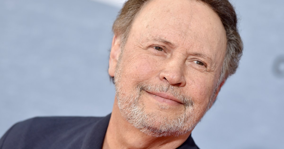 Billy Crystal Dons 'When Harry Met Sally' Throwback Look for His 75th