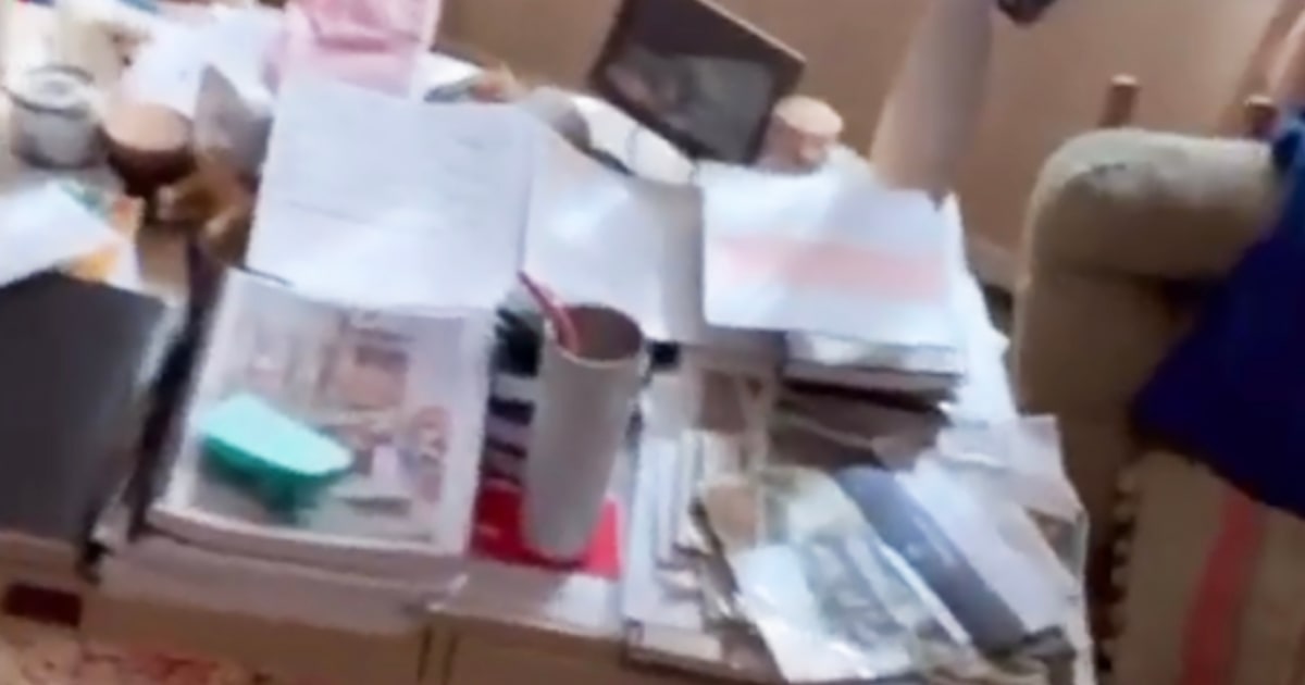 Drew Barrymore Shows Off Messy Bedroom In New Video