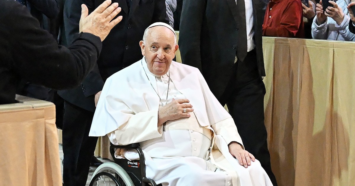 Pope Francis Hospitalized For Bronchitis His Condition Other Recent   Pope Francis Hospitalized Health Problems Zz 230330 300468 